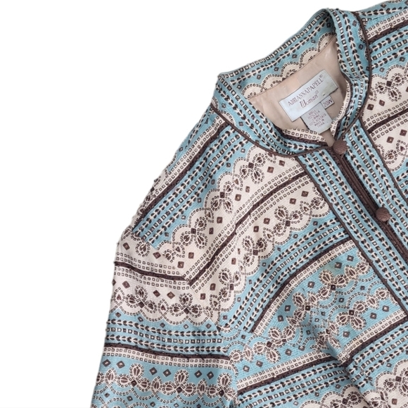 Adrianna Papell Woman 100% Silk Embellished Manderin Collar Jacket Size 20W. - Picture 5 of 10